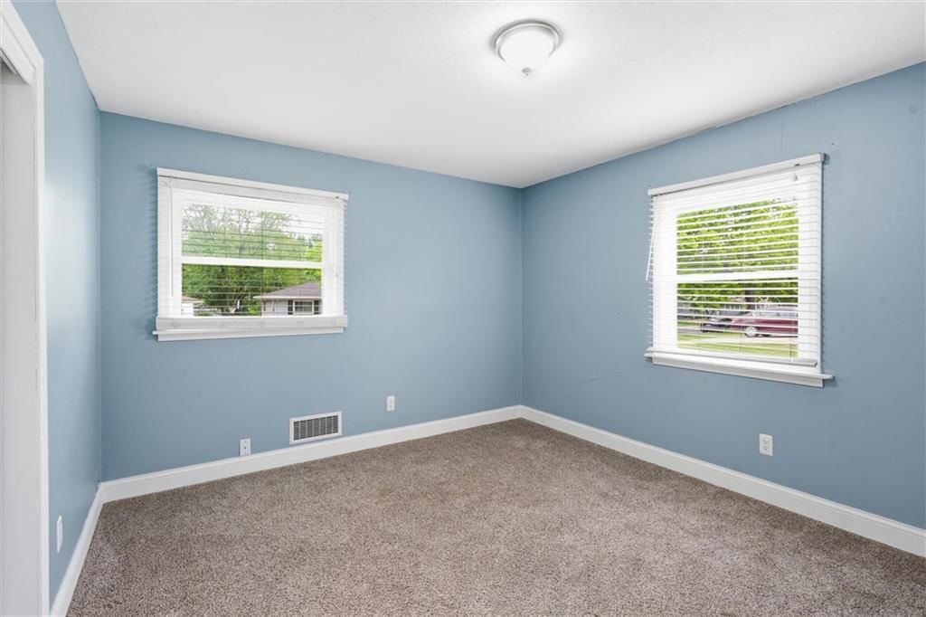 2902 W 7th Street — photo 11