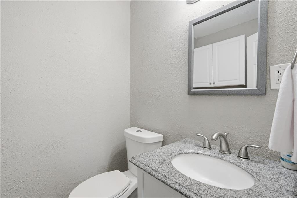 2902 W 7th Street — photo 13