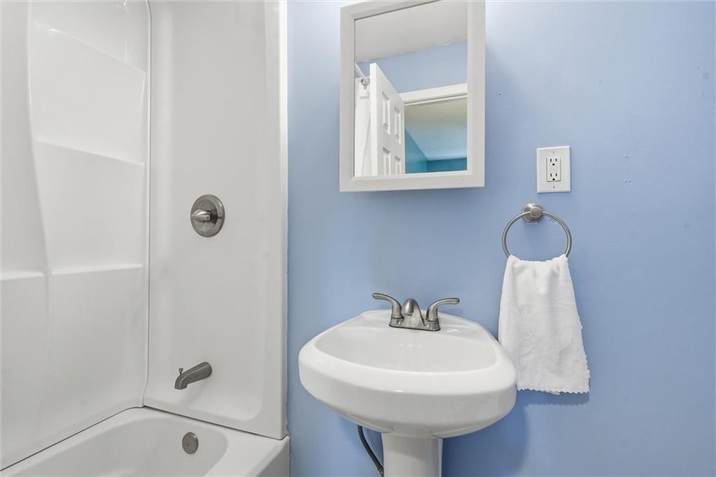 2902 W 7th Street — photo 14