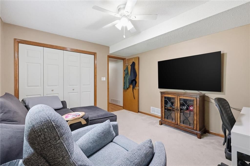 913 Park Avenue — photo 20