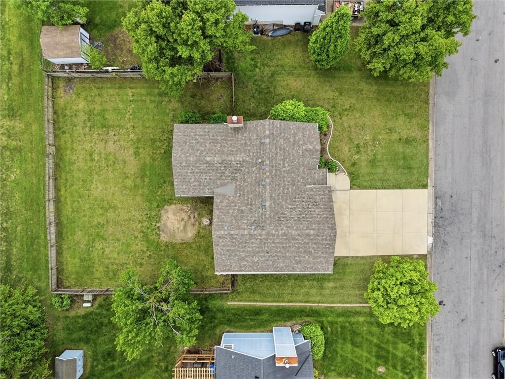 913 Park Avenue — photo 28