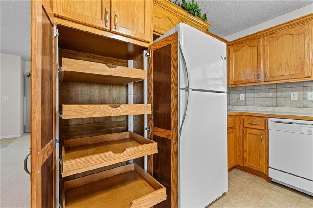 1016 Carlisle Drive — photo 14