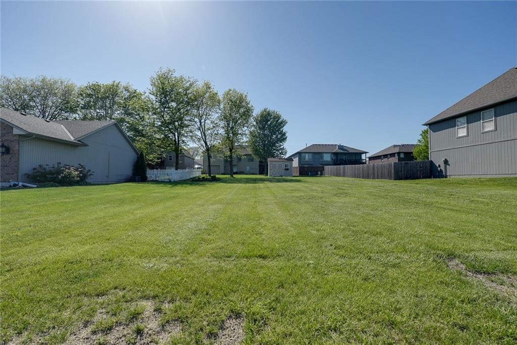 LOT 65 MOORE Place — photo 1