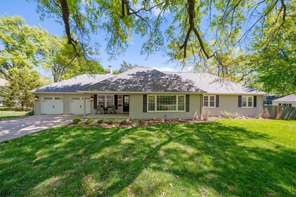 8601 Travis Street, Overland Park, KS