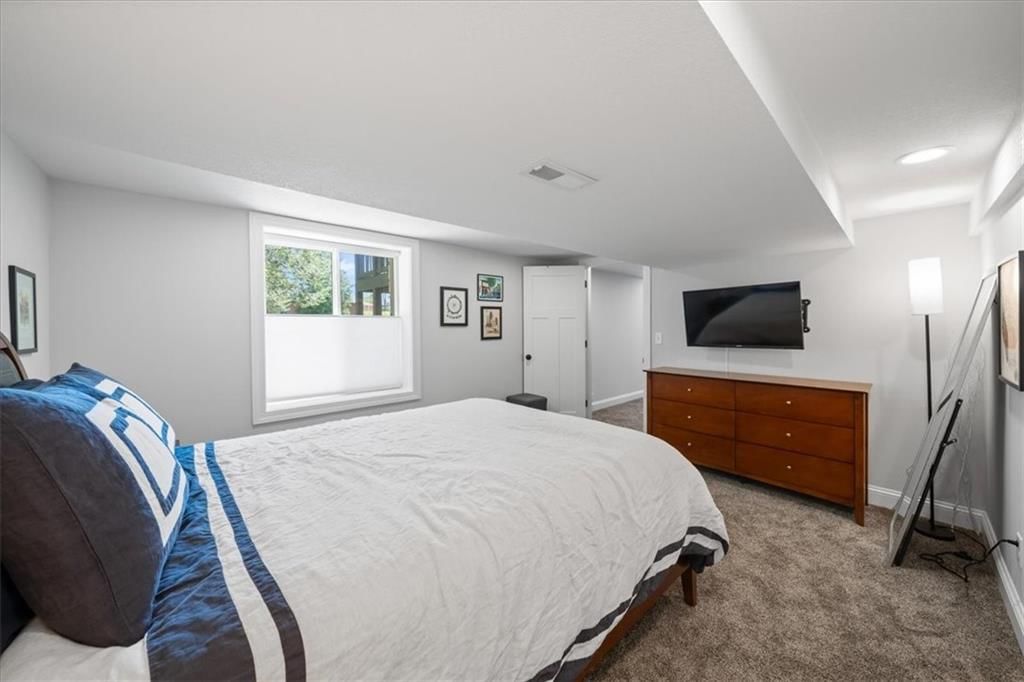 8601 Travis Street — photo 25