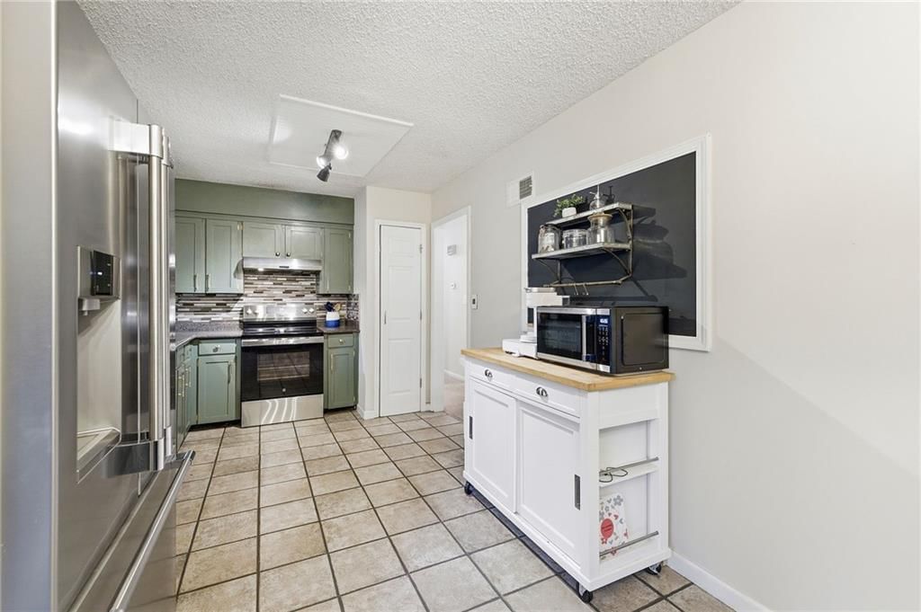 308 S Cardinal Drive — photo 12