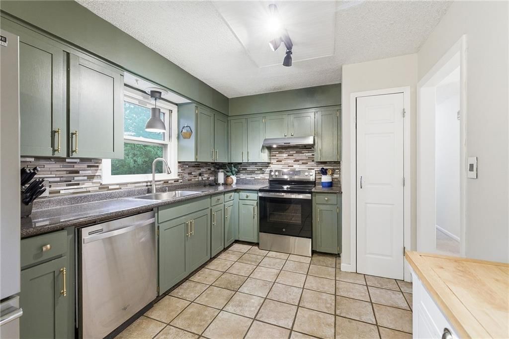 308 S Cardinal Drive — photo 13