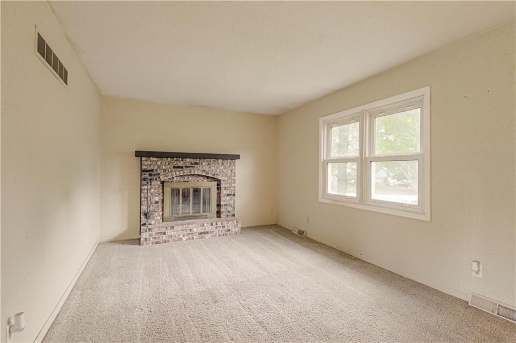 823 Englewood Street — photo 6