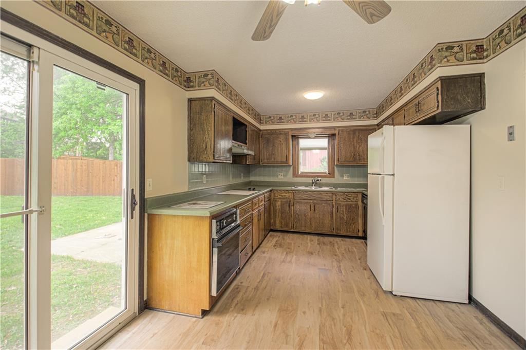 823 Englewood Street — photo 10
