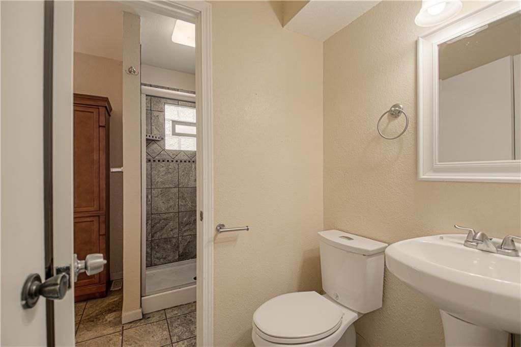823 Englewood Street — photo 14