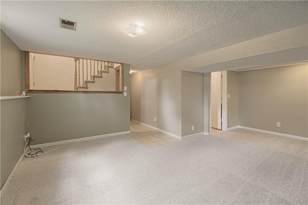 823 Englewood Street — photo 23