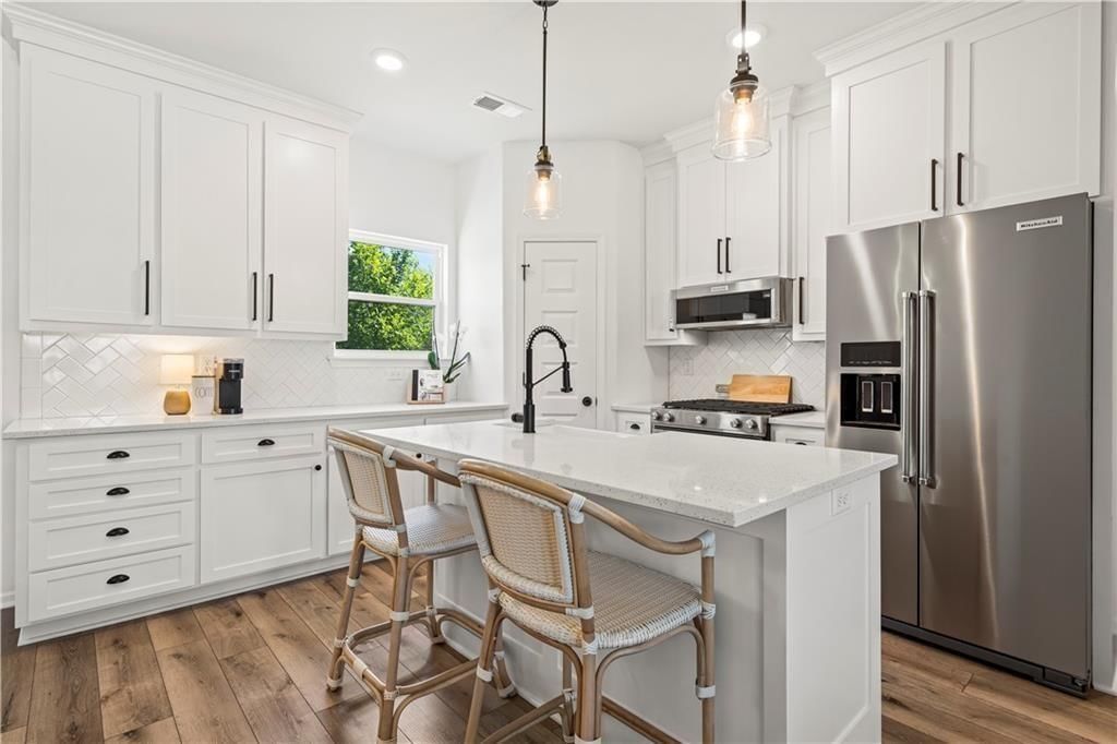 404 NE Ash Street — photo 12