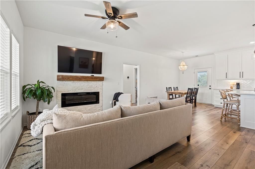 404 NE Ash Street — photo 13