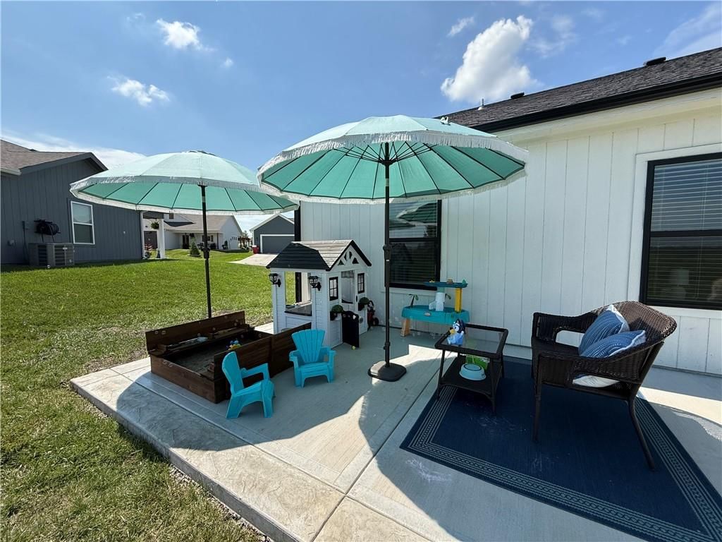 404 NE Ash Street — photo 17