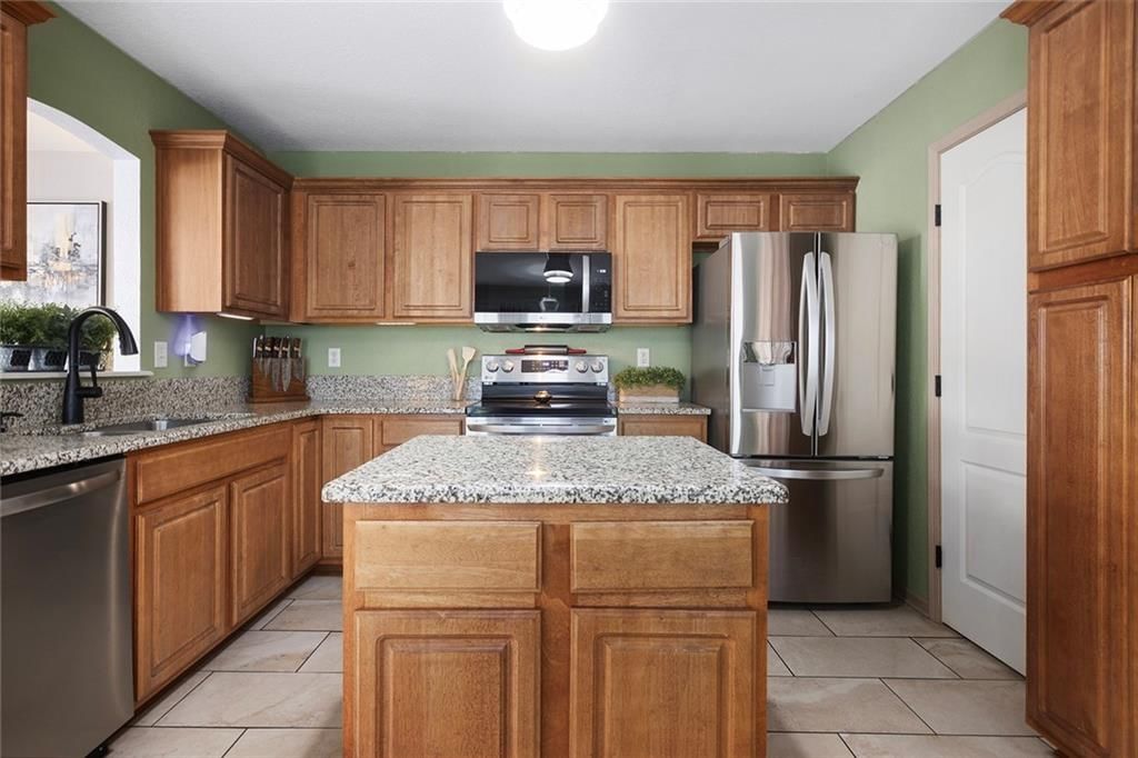 610 SW Shadow Glen Court — photo 6