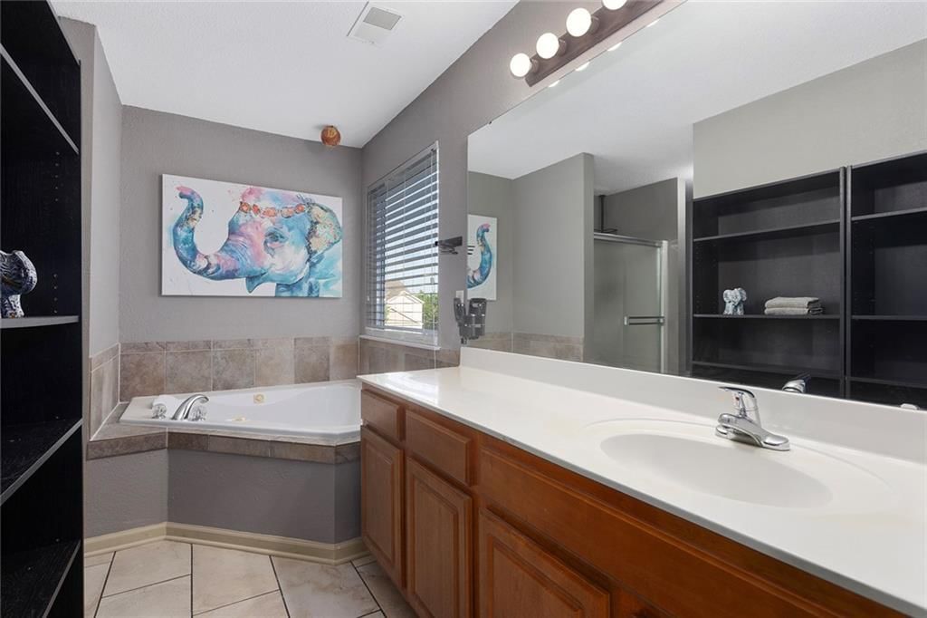 610 SW Shadow Glen Court — photo 30