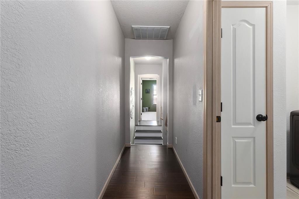 610 SW Shadow Glen Court — photo 32