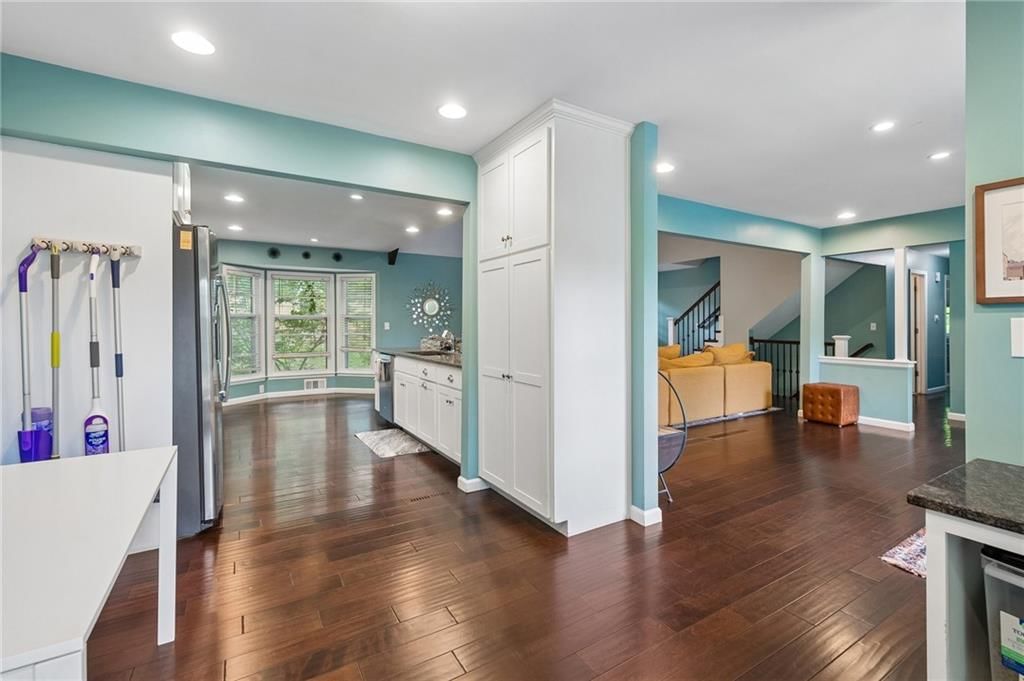 6104 Albervan Street — photo 10