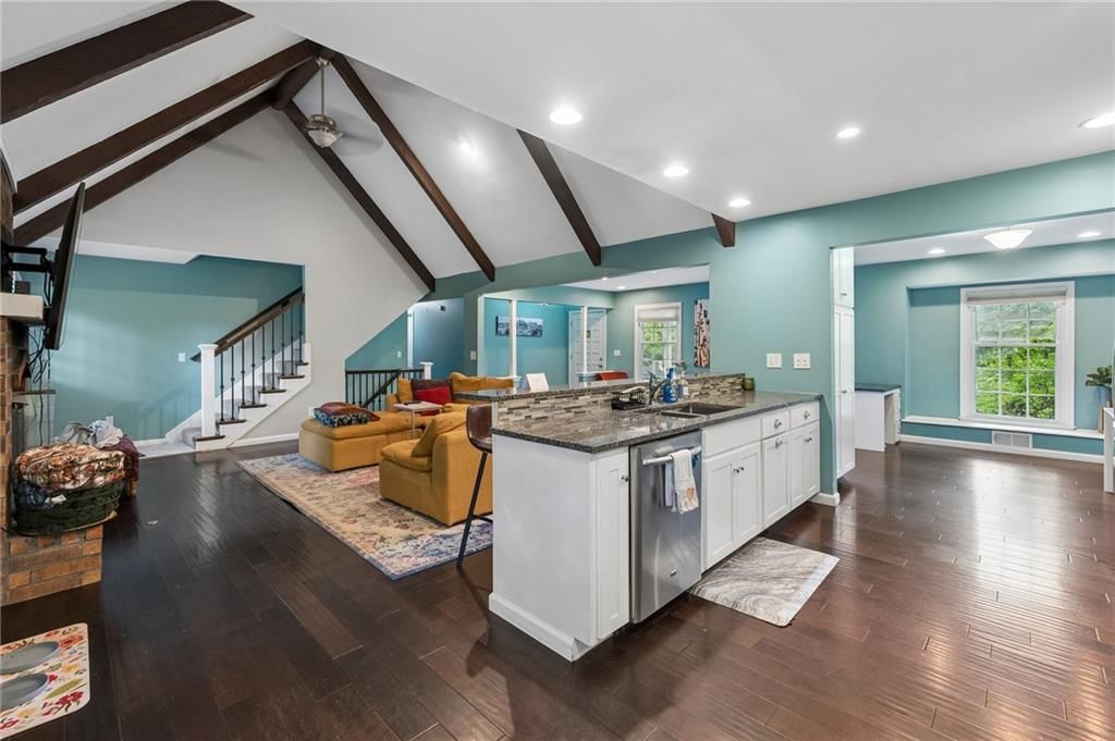 6104 Albervan Street — photo 12
