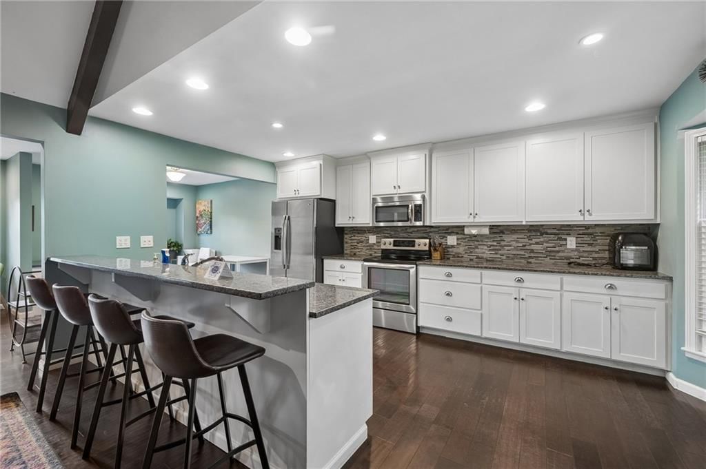 6104 Albervan Street — photo 13