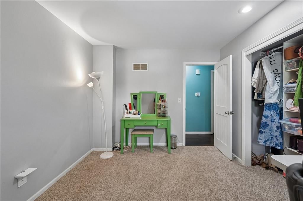 6104 Albervan Street — photo 27