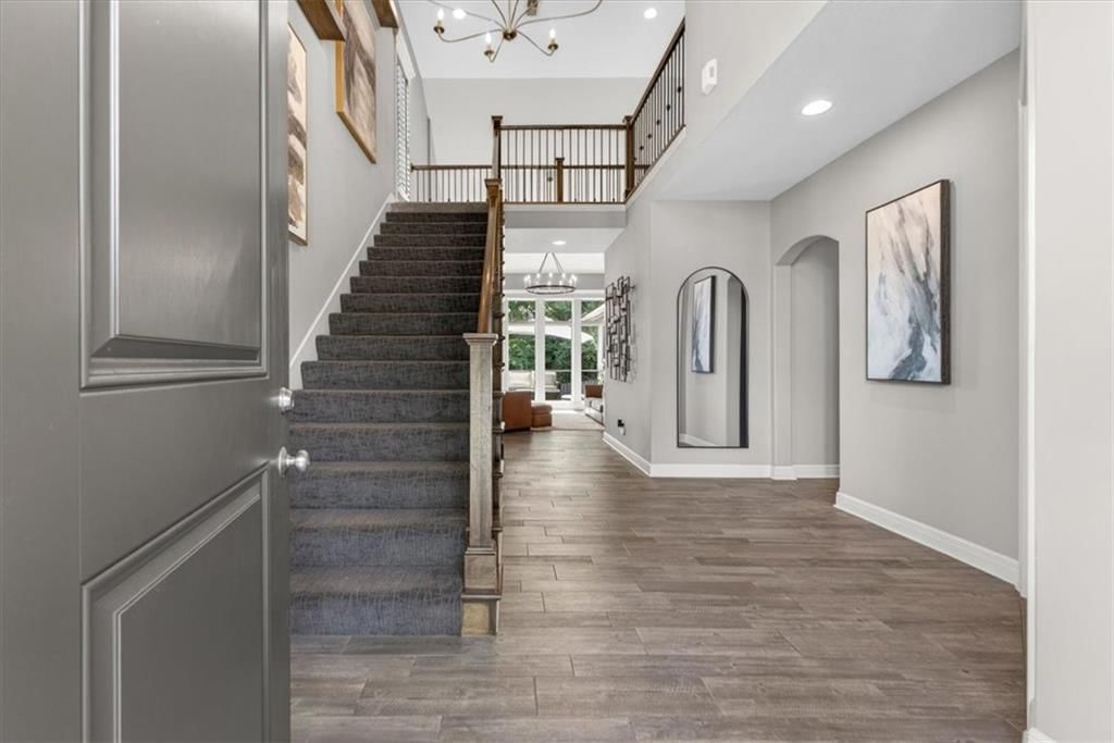 1301 NE TIMBERLINE Court — photo 7