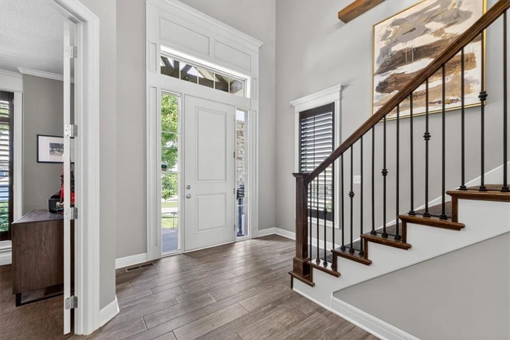 1301 NE TIMBERLINE Court — photo 9