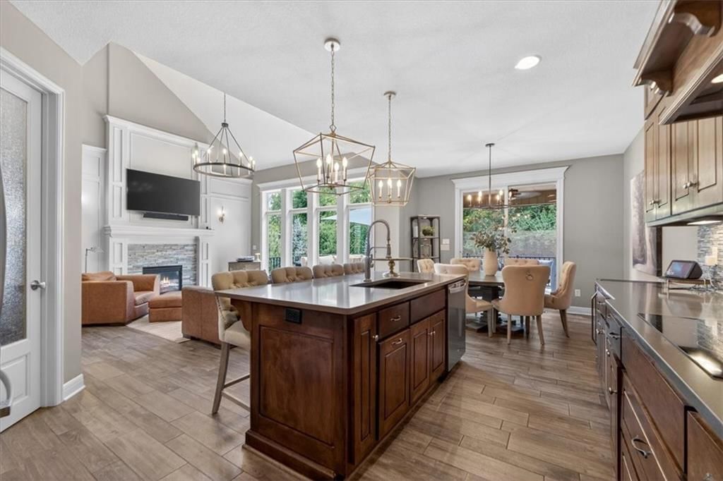 1301 NE TIMBERLINE Court — photo 14