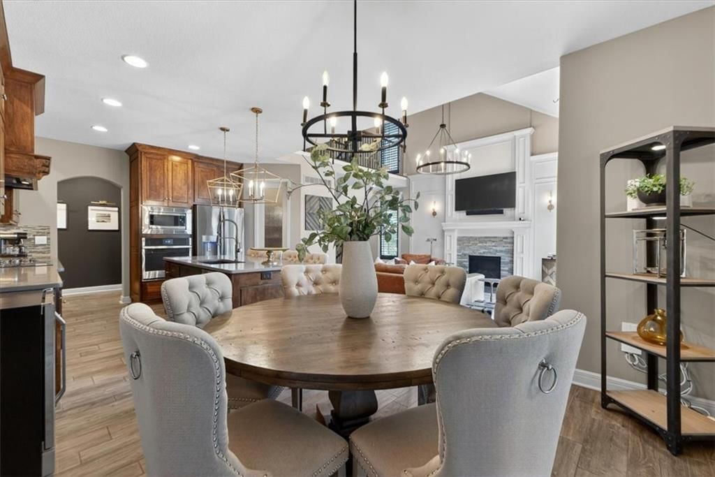 1301 NE TIMBERLINE Court — photo 28