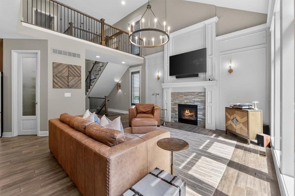 1301 NE TIMBERLINE Court — photo 32