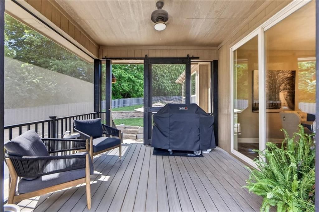 1301 NE TIMBERLINE Court — photo 40