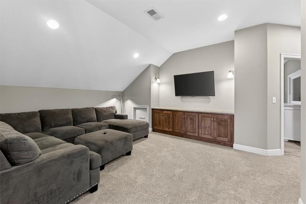 1301 NE TIMBERLINE Court — photo 74