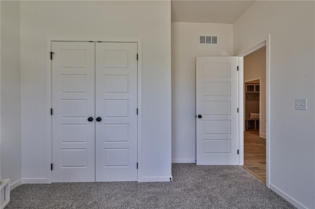 216 SW Chelmsford Drive — photo 21