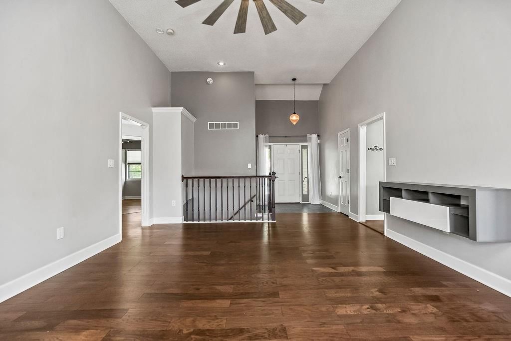1832 NE Stonewood Drive — photo 6