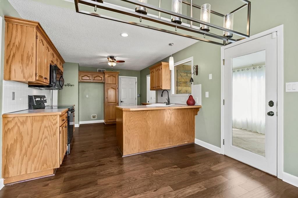 1832 NE Stonewood Drive — photo 10