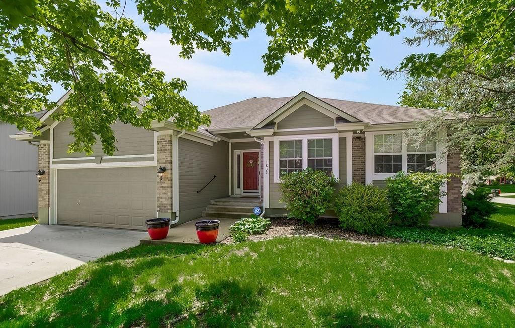 1832 NE Stonewood Drive — photo 34