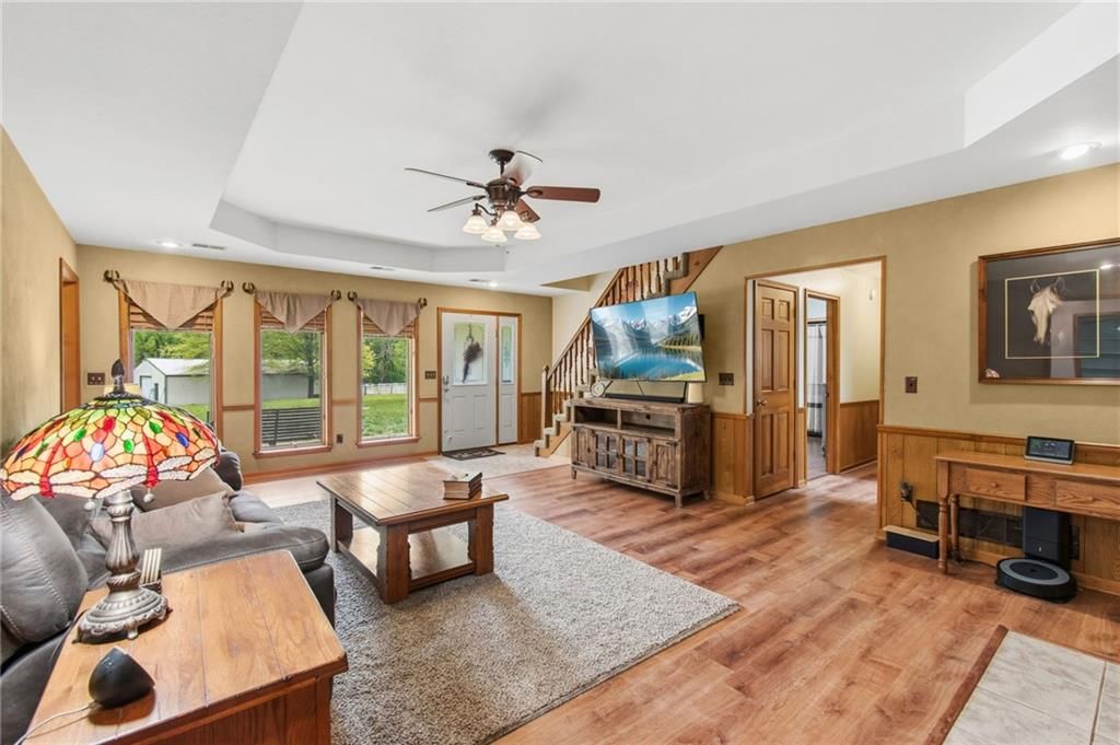 4021 Country Squire Road — photo 8
