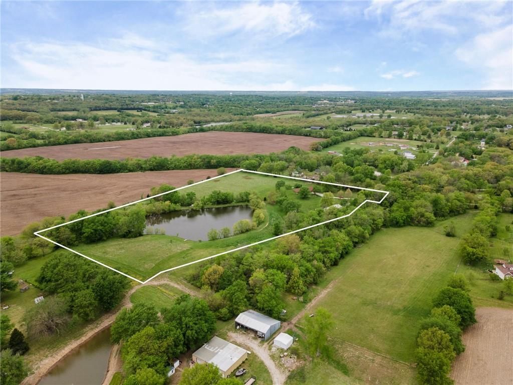 4021 Country Squire Road — photo 42