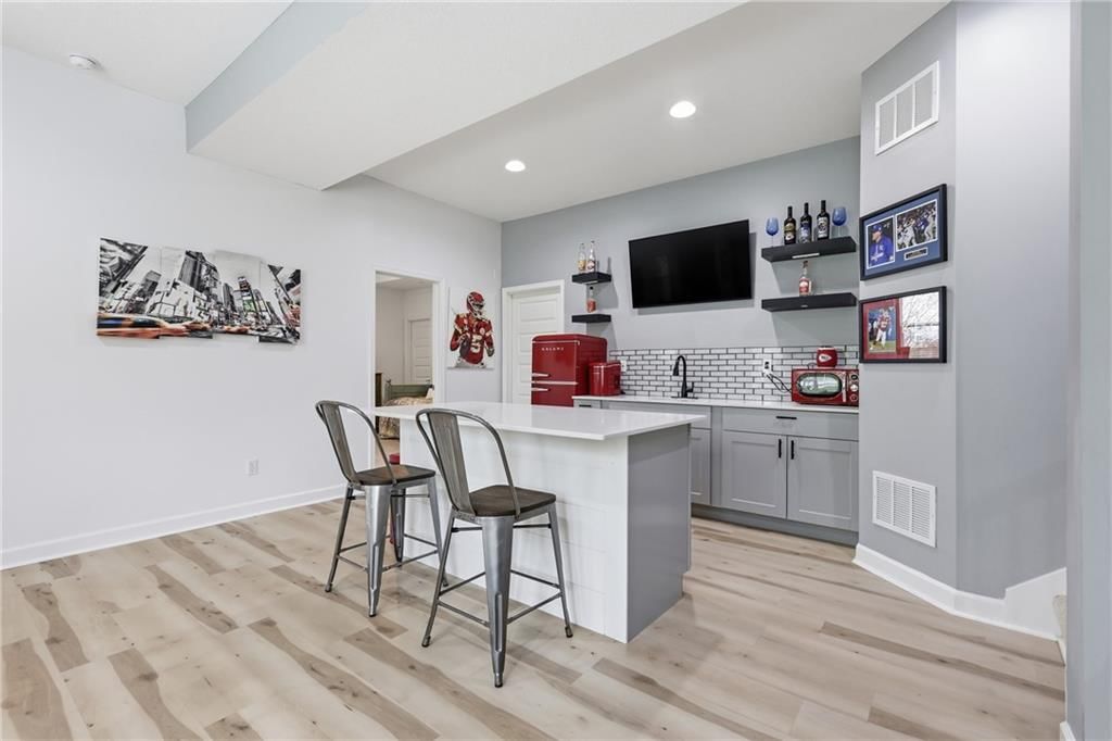 10512 N Euclid Avenue — photo 25