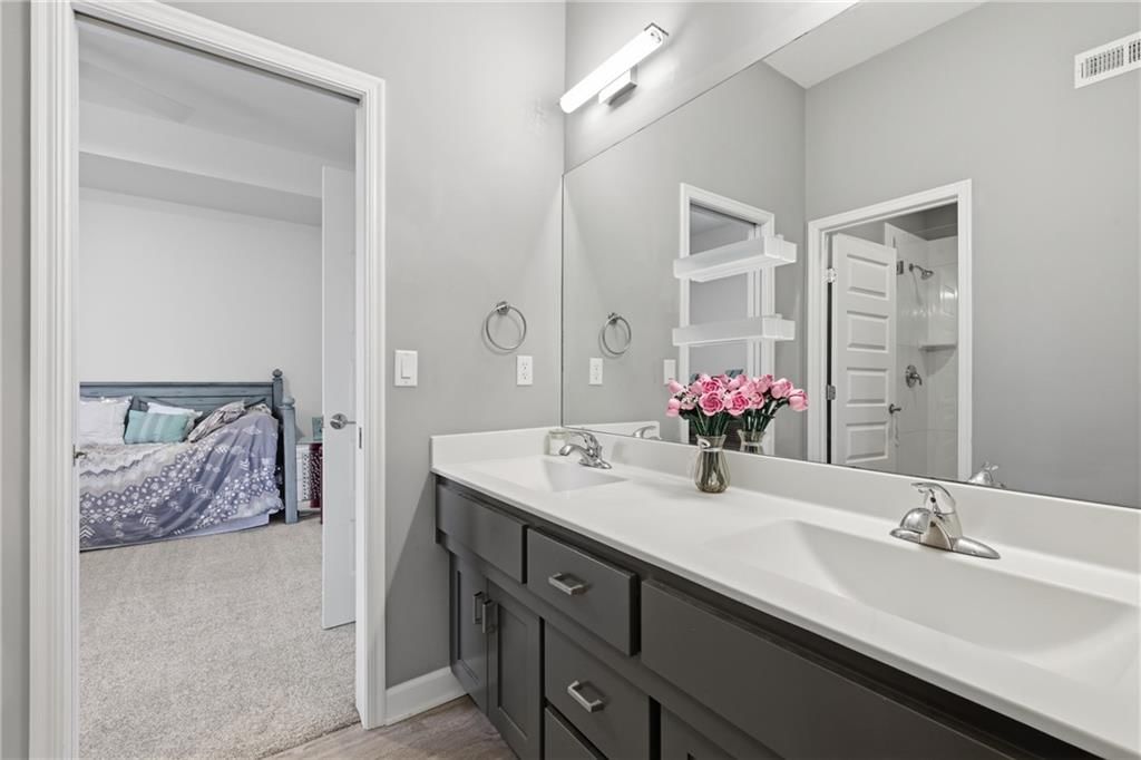 10512 N Euclid Avenue — photo 32