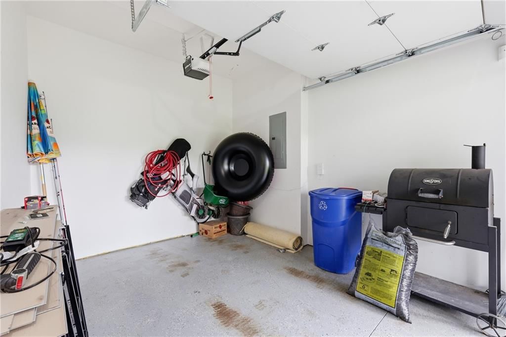 10512 N Euclid Avenue — photo 40