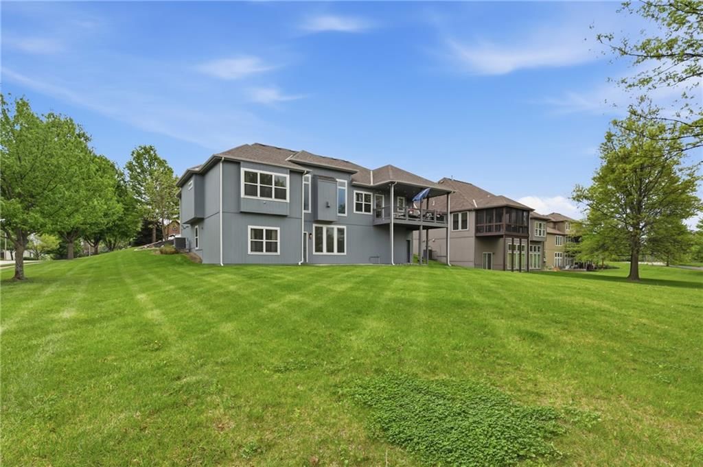 10512 N Euclid Avenue — photo 45