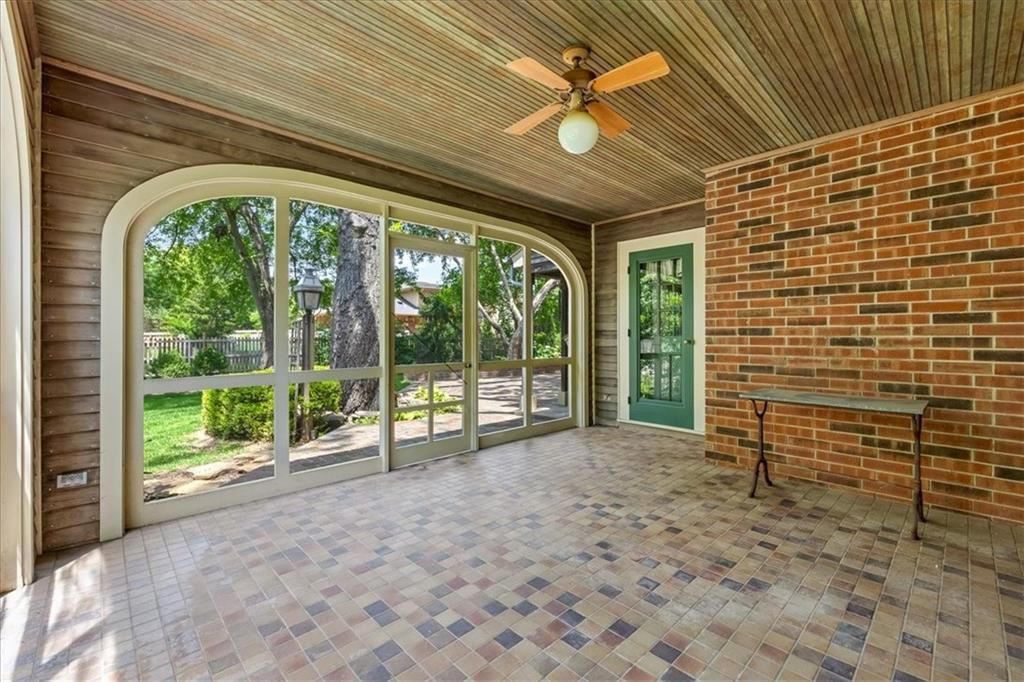 3510 W 102nd Street — photo 33