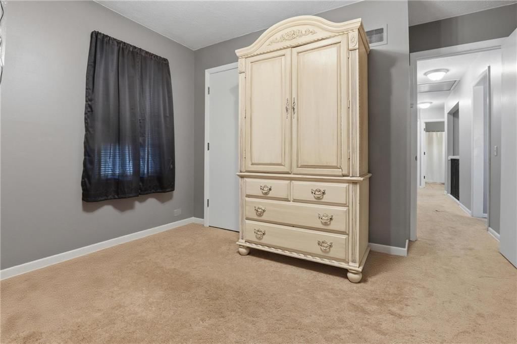 504 N Curtis Street — photo 22