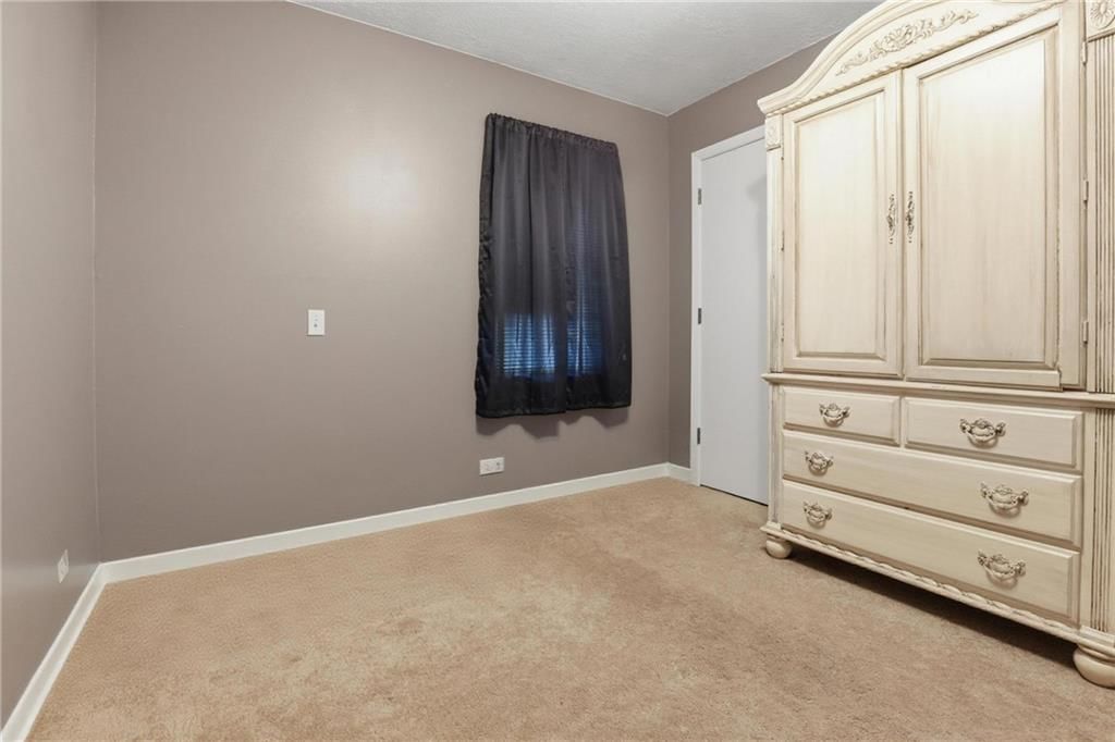 504 N Curtis Street — photo 23