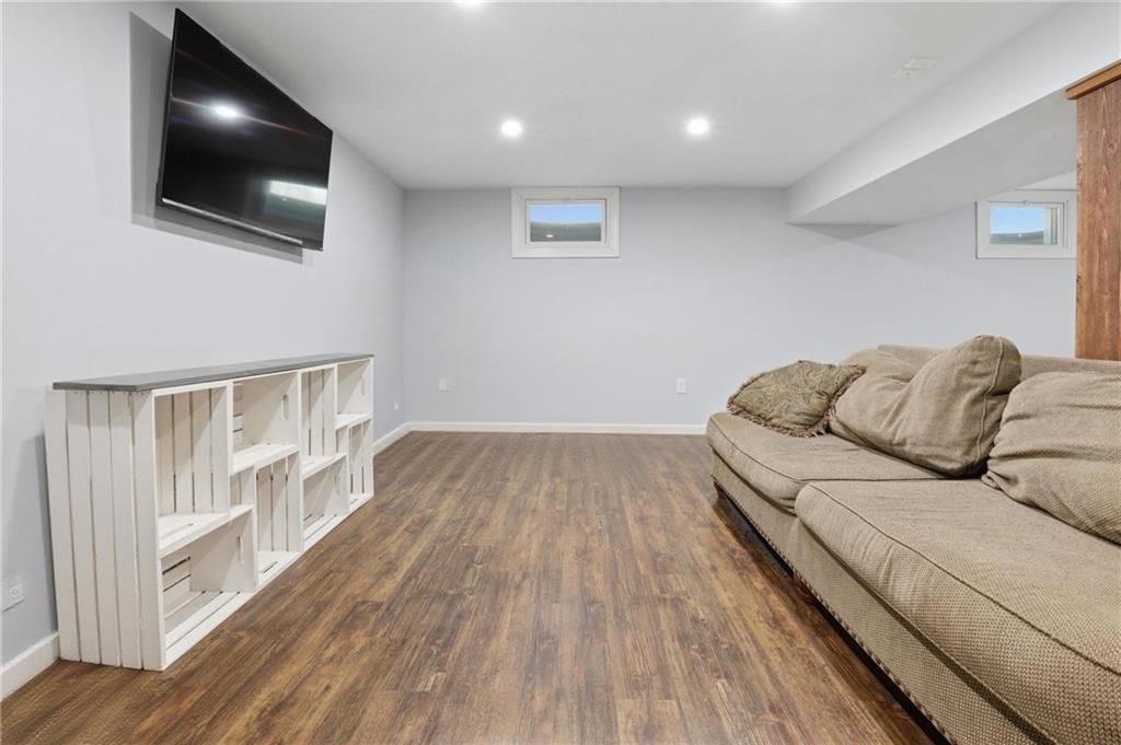504 N Curtis Street — photo 28
