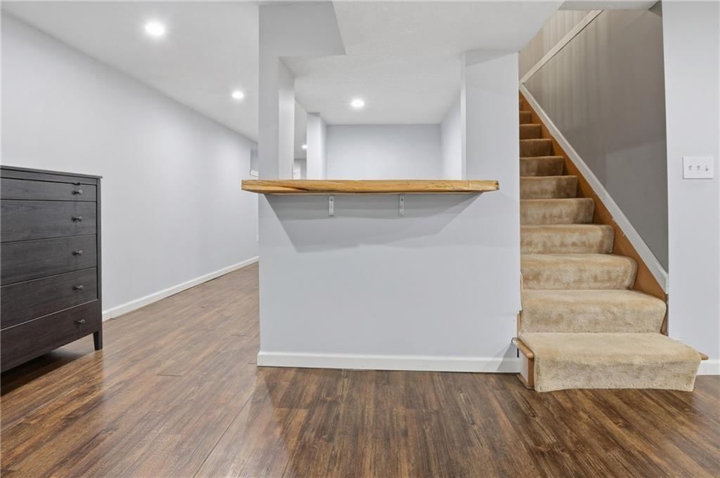504 N Curtis Street — photo 31