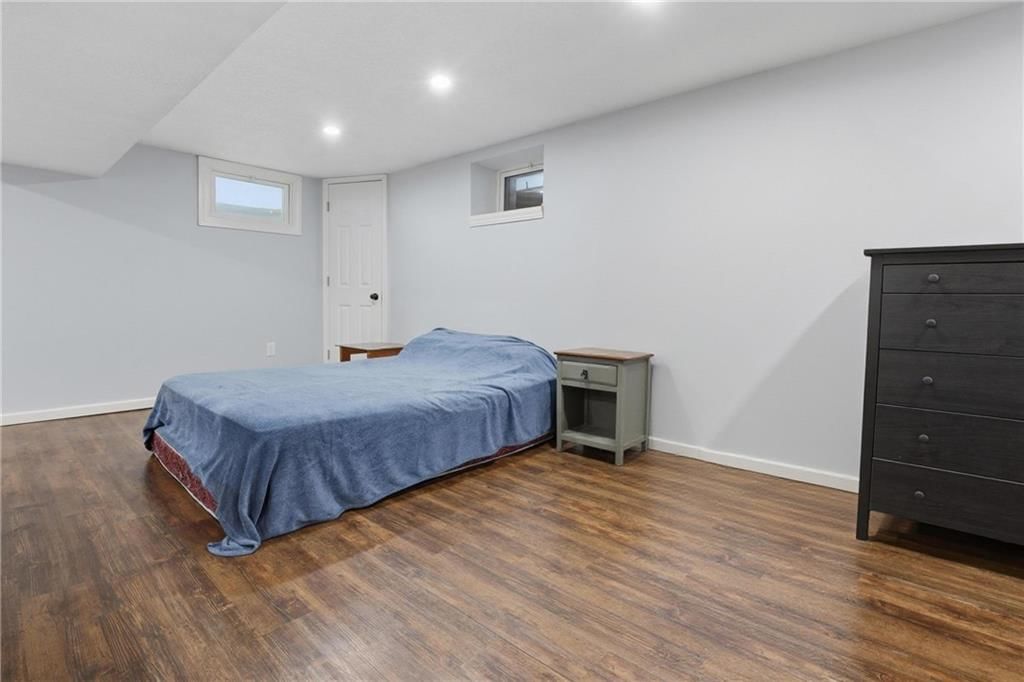 504 N Curtis Street — photo 32