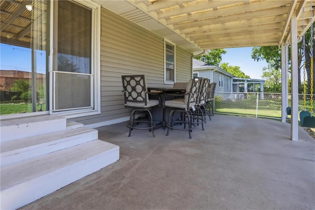 504 N Curtis Street — photo 37