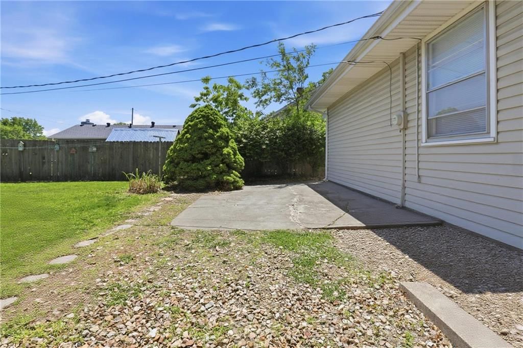 504 N Curtis Street — photo 39